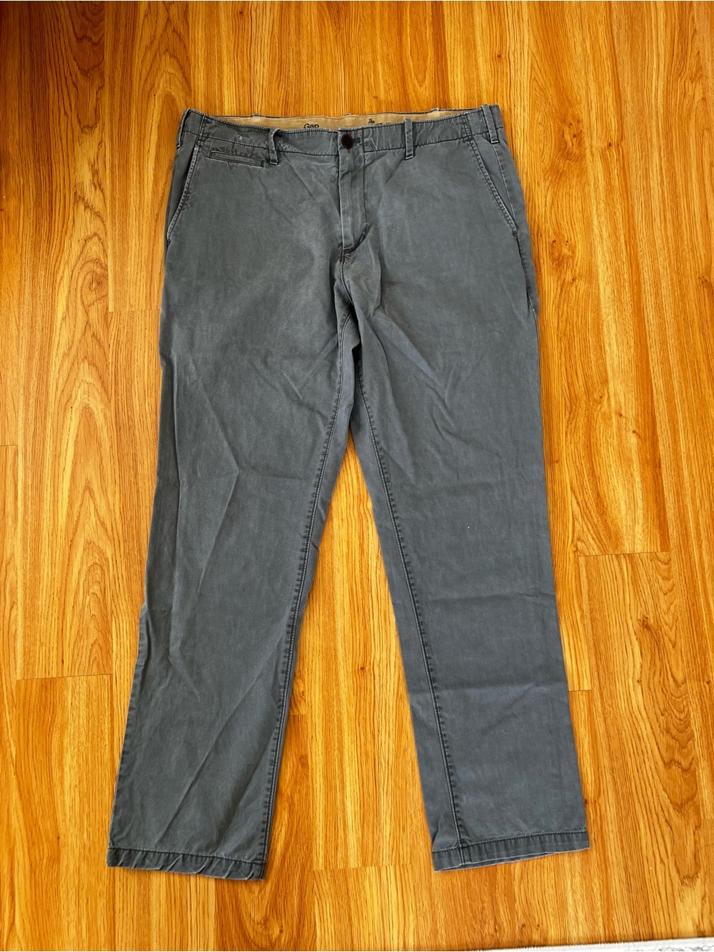 GAP Men's Straight Chino Pants - Charcoal Gray